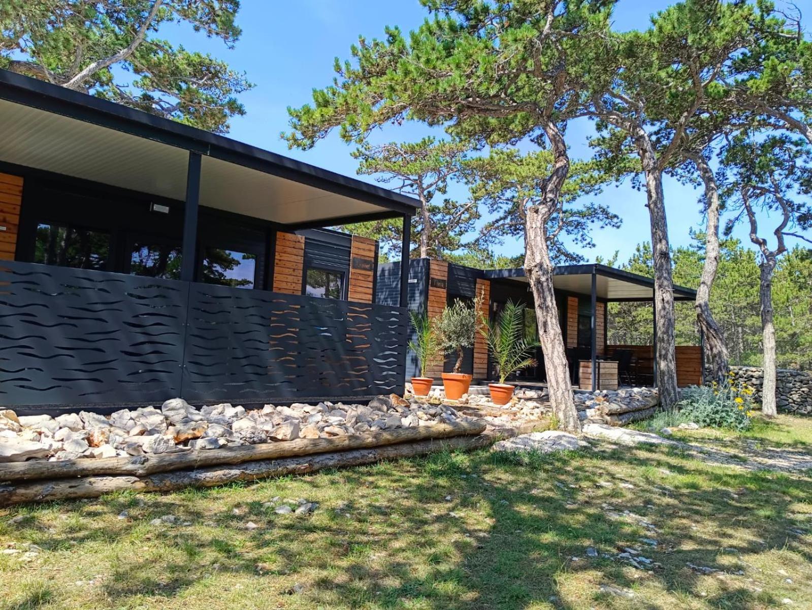 Camping Planik Hotel Razanac Exterior photo